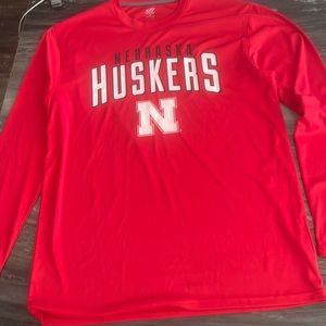 Men’s Size M Nebraska Huskers Dri-Fit long sleeve pullover shirt